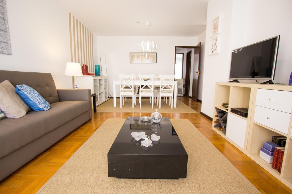 Spacious Apartment In ลิสบอน ภายนอก รูปภาพ
